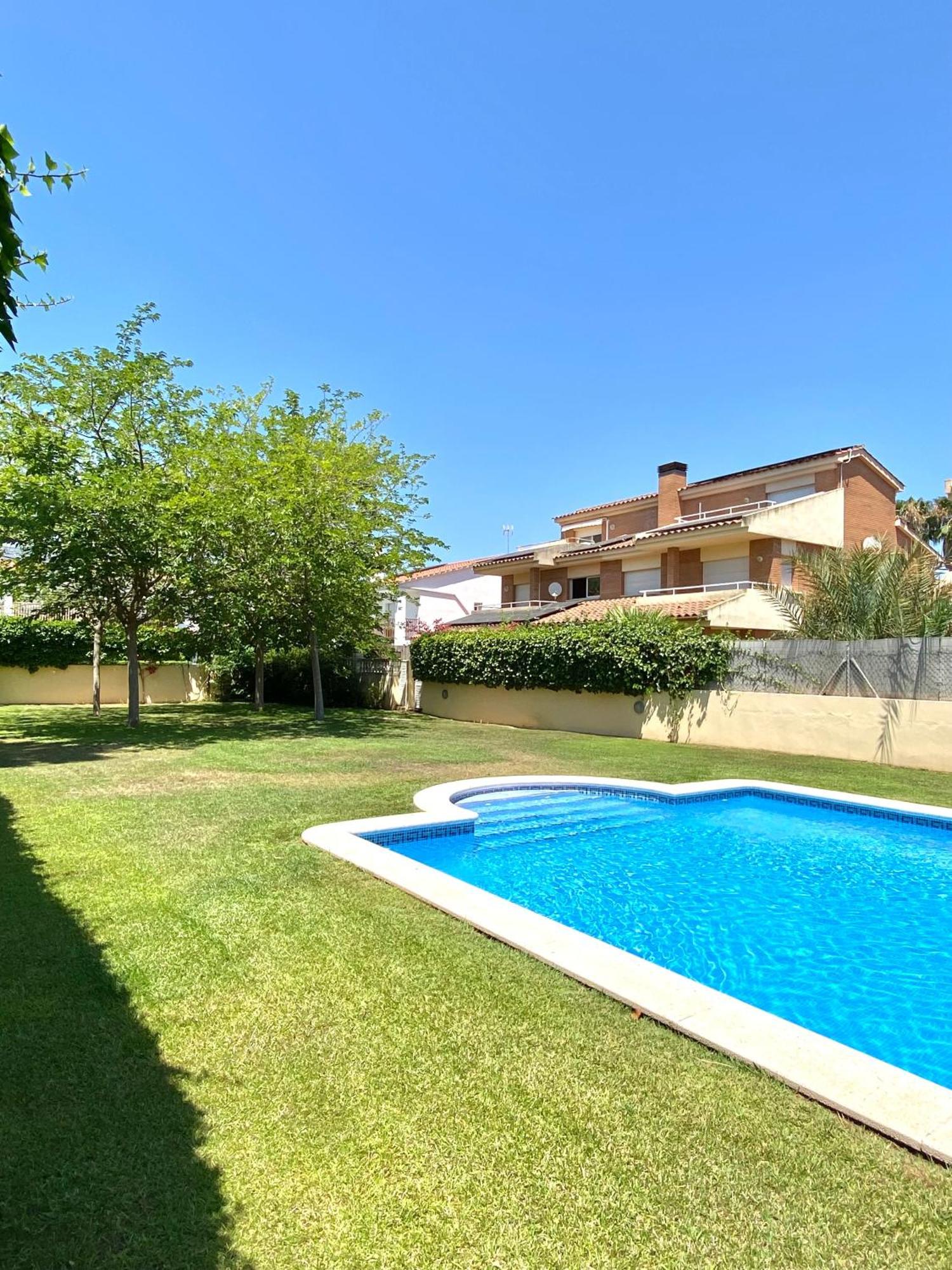 Villa Isabel Sitges, Rocamar Сан-Пере-де-Рібес Екстер'єр фото
